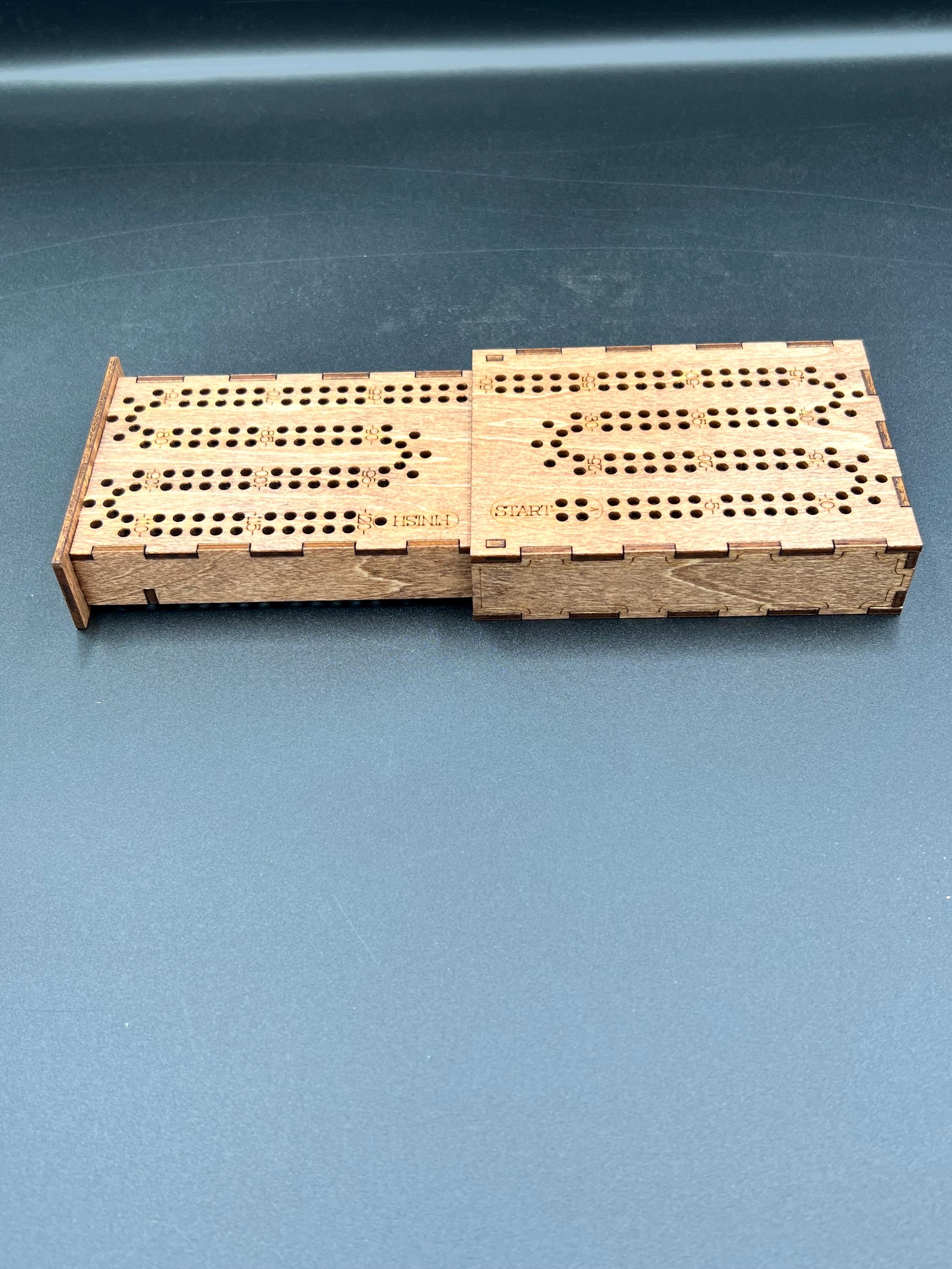 Travel hockey cribbage board - custom engraving and logos